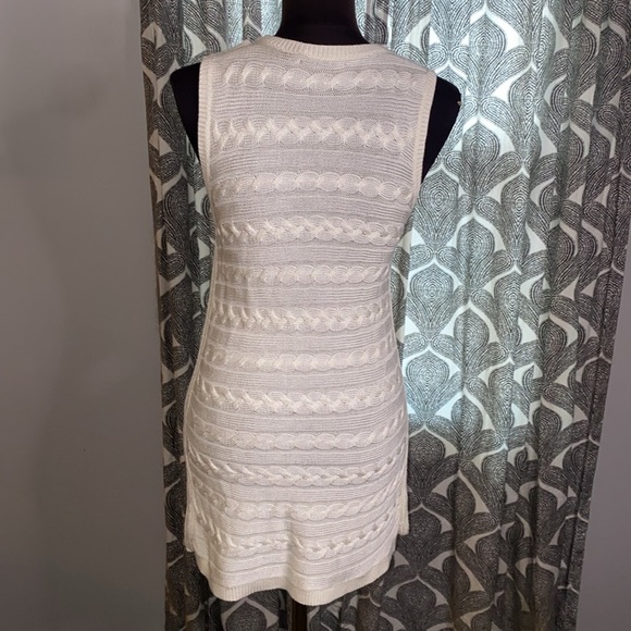 Lauren Ralph Lauren Chic White Cable Knit Sleeveless Tunic - Picture 5 of 8